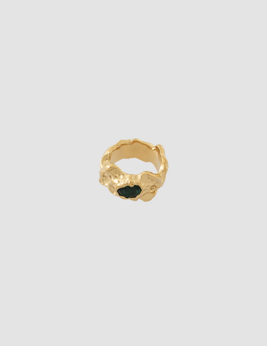 material:gold;