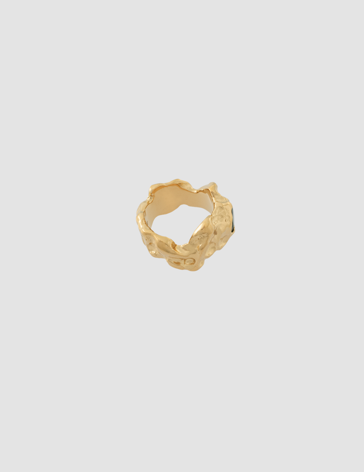 material:gold;