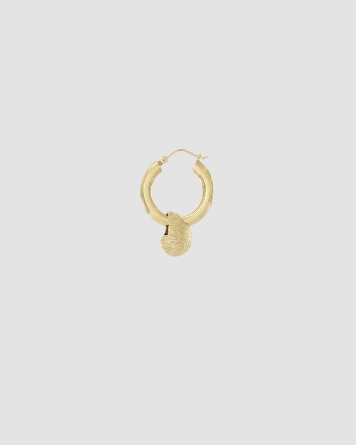 material:gold; add-on:hoops-click; add-on:tiny-shell-add-on;