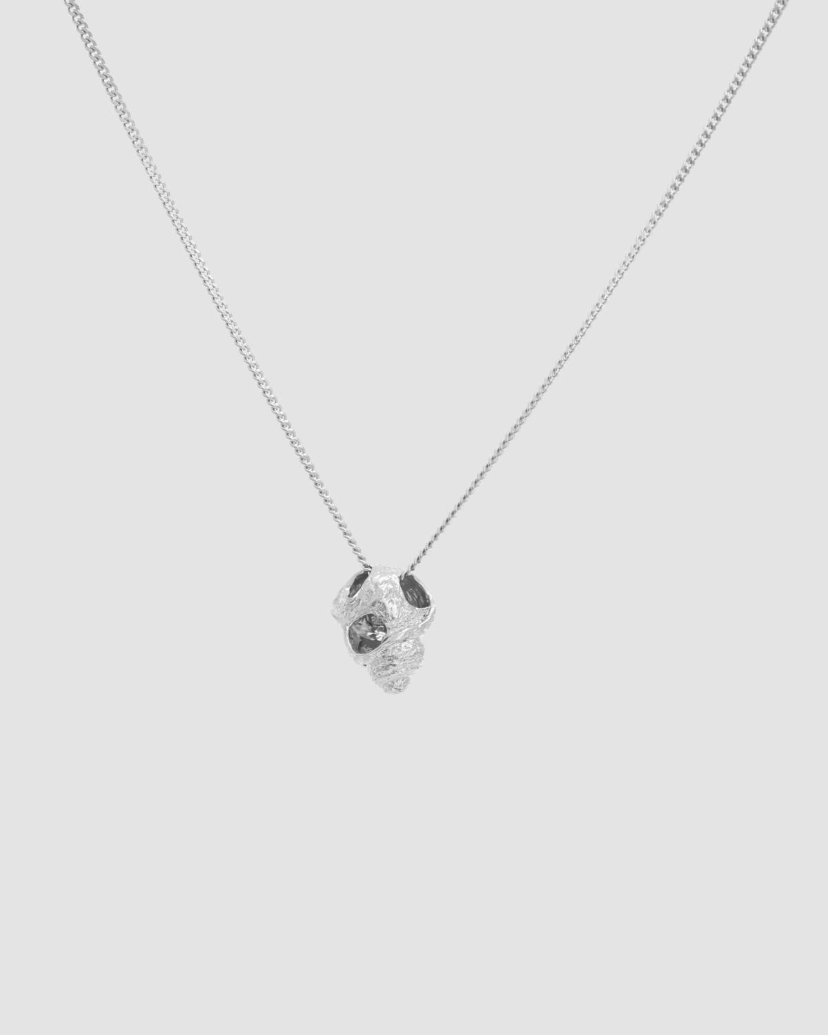 material:silver; add-on:mini-chain-necklace; add-on:snail-add-on;
