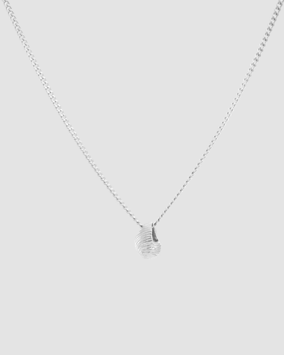material:silver; add-on:mini-chain-necklace; add-on:tiny-shell-add-on;