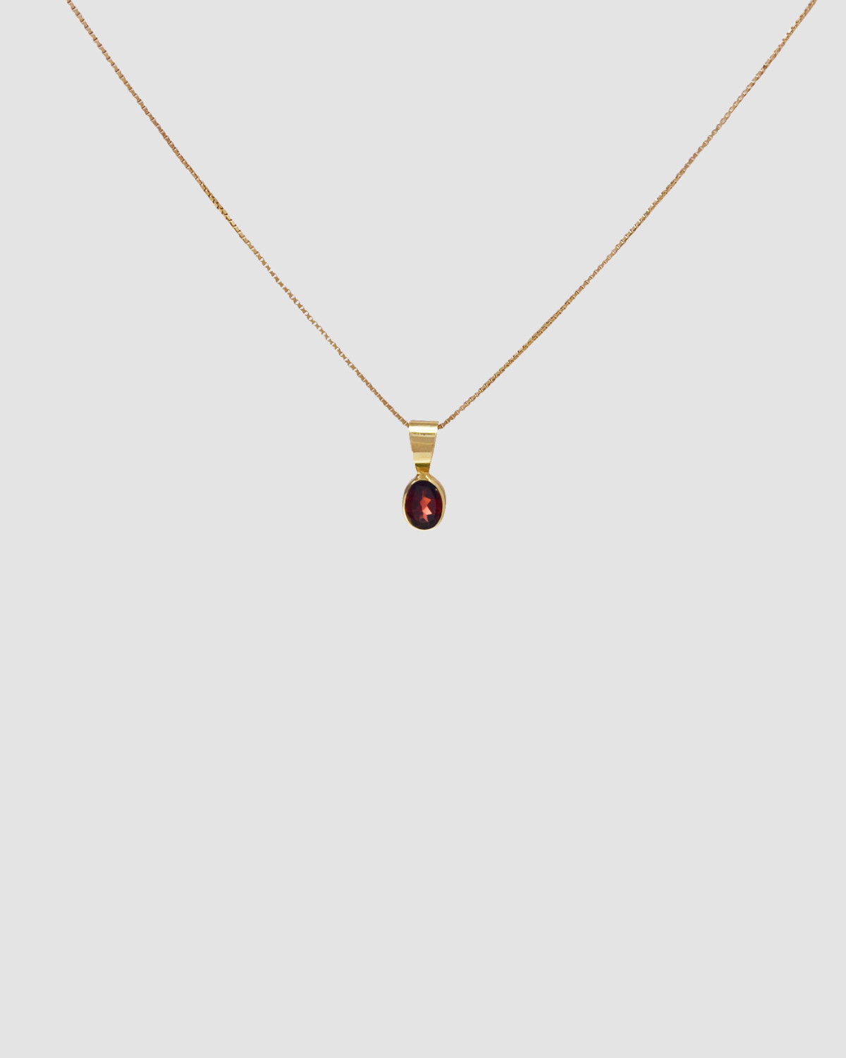 material:gold; add-on:simple-necklace; add-on:garnet-add-on;
