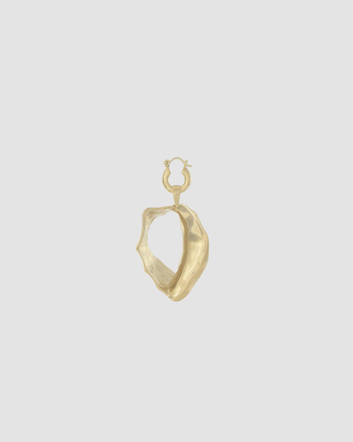 material:gold; add-on:small-vintage-hoops-click; add-on:big-shell-add-on;