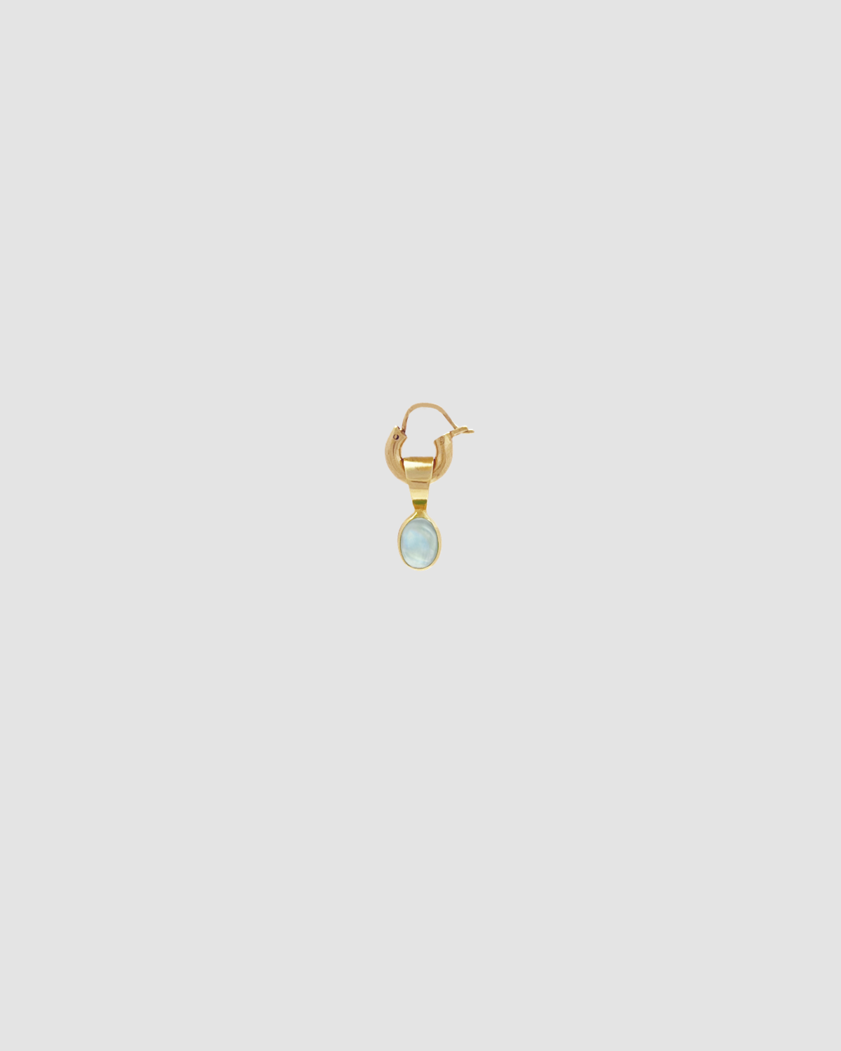 material:gold; add-on:tiny-vintage-hoops-click; add-on:moonstone-add-on;