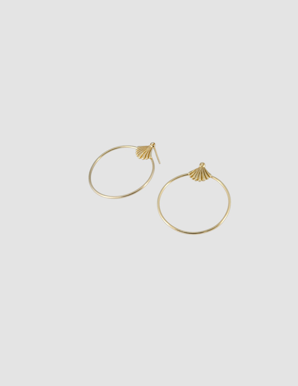 material:gold;