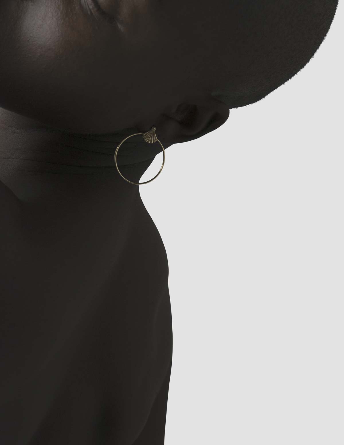 material:gold;