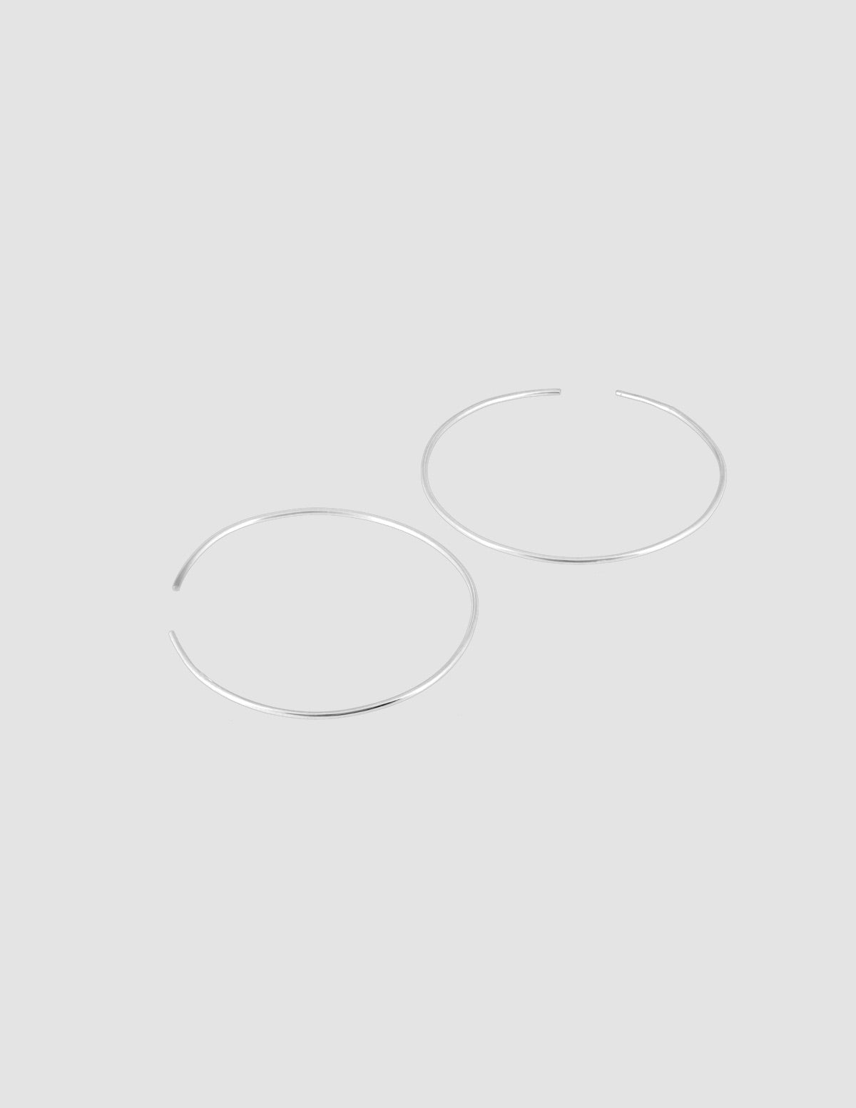 material:silver;