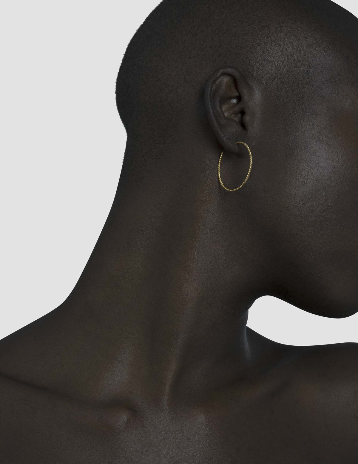 material:gold;