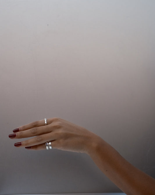 toe rings - one ring, two ways to wear it