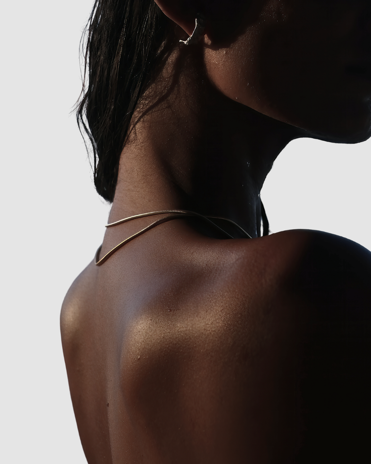 material:gold;