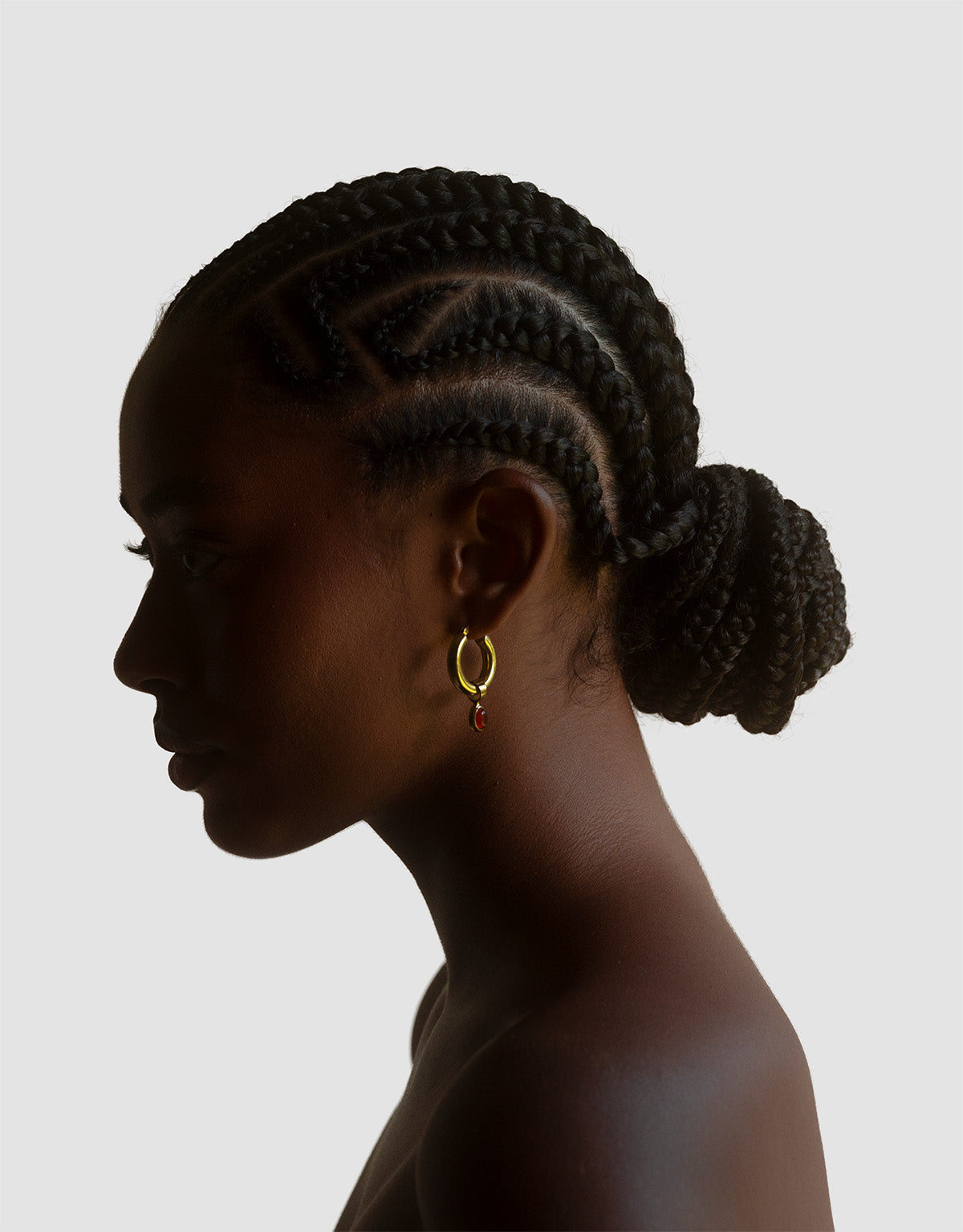 material:gold;