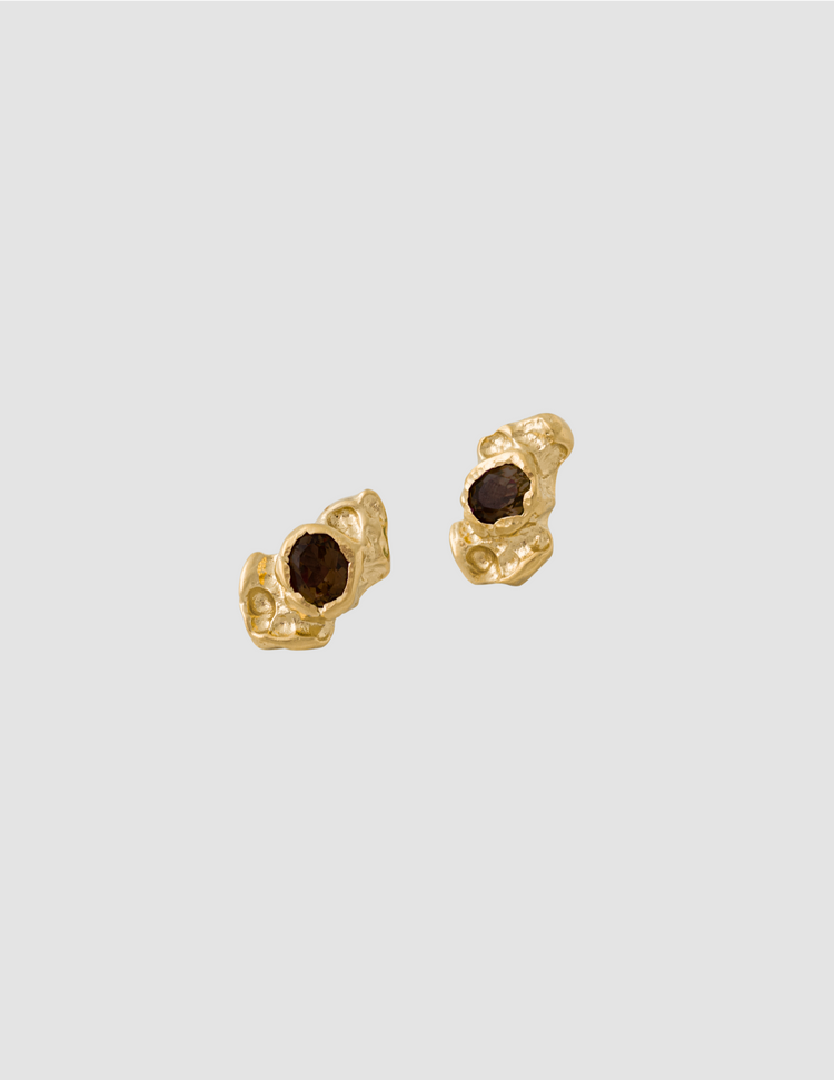 material:gold;