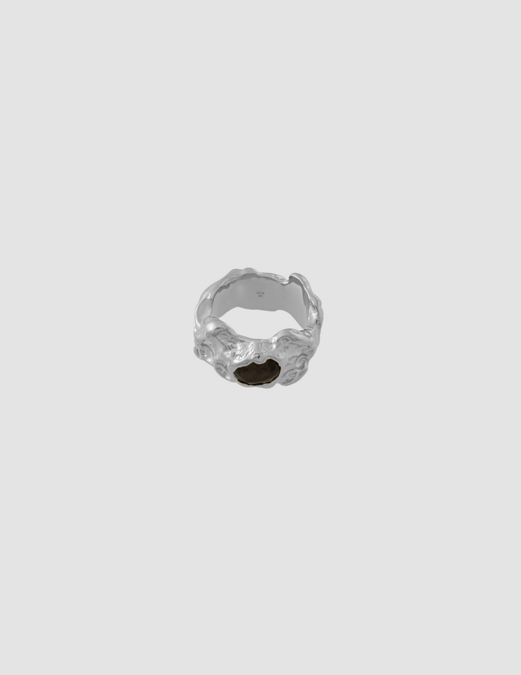 material:silver;