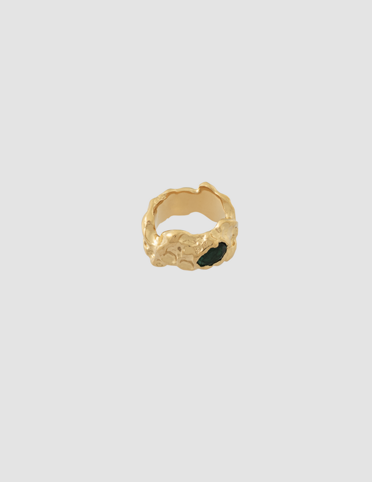 material:gold;