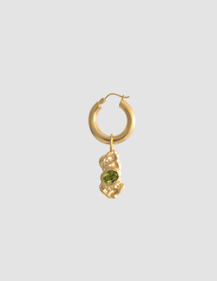 material:gold; add-on:hoops-click; add-on:lea-de-nil-add-on;