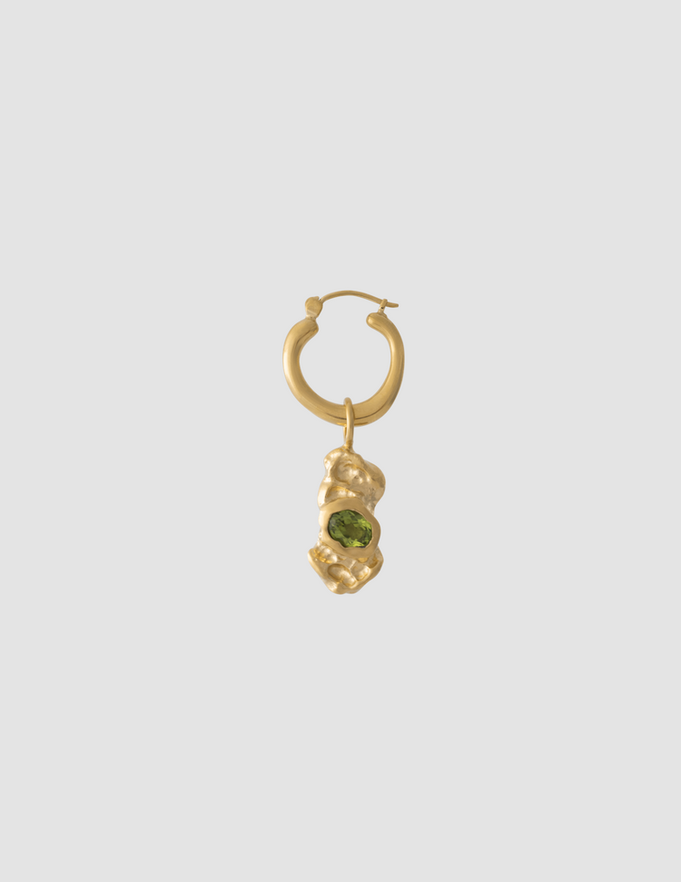 material:gold; add-on:queer-hoops-gold; add-on:lea-de-nil-add-on;