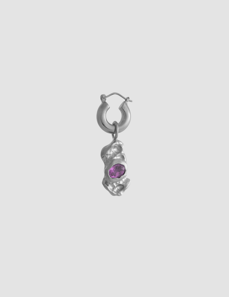 material:silver; add-on:small-vintage-hoops-click; add-on:maude-de-nil-add-on;
