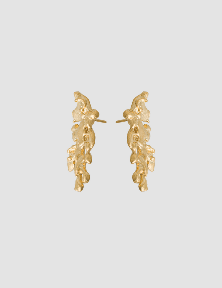 material:gold;