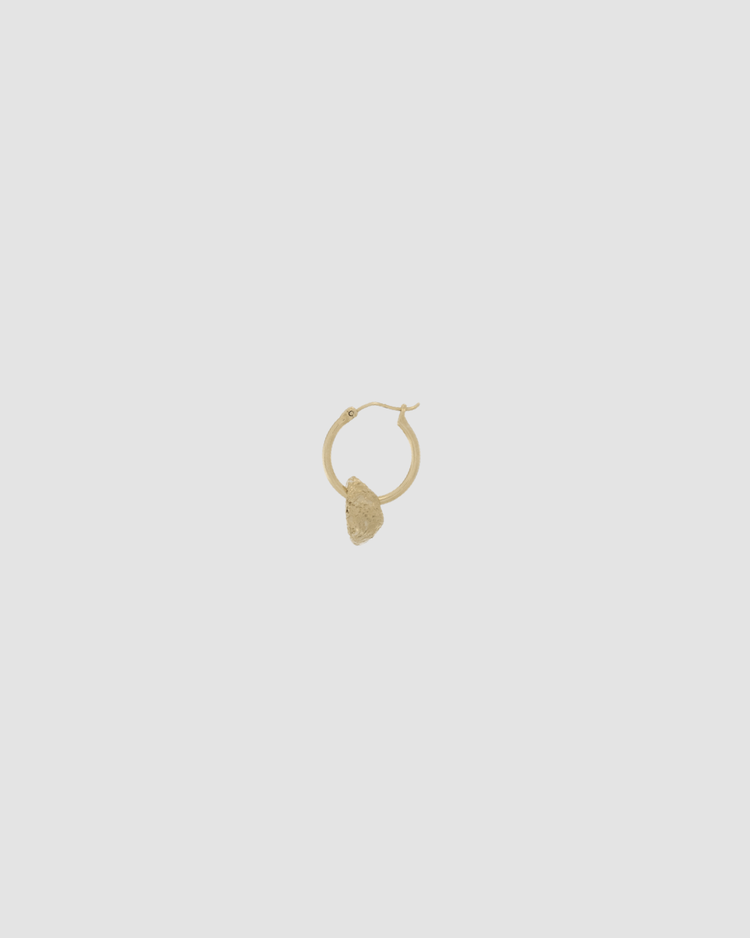 material:gold; add-on:hoops-2-click; add-on:coral-add-on;