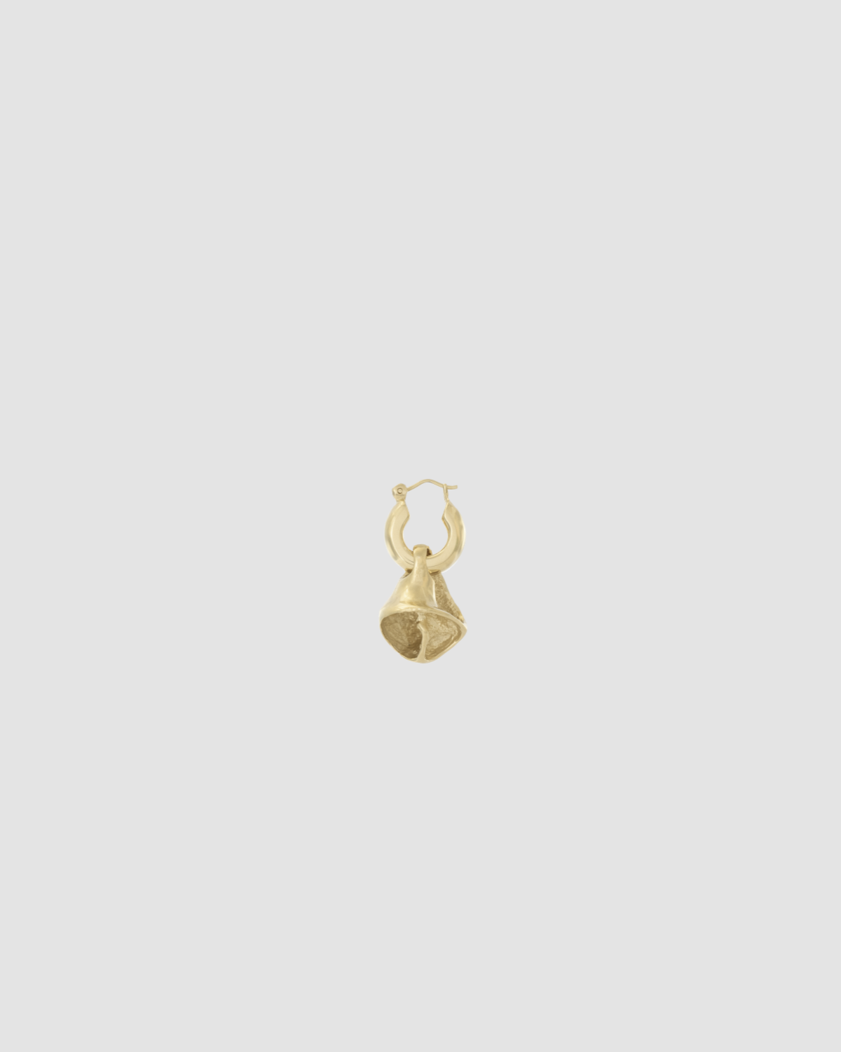 material:gold; add-on:small-vintage-hoops-click; add-on:bell-add-on;