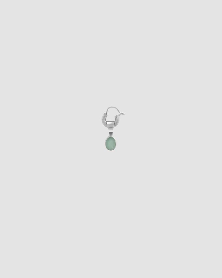material:silver; add-on:tiny-vintage-hoops-click; add-on:emerald-add-on;