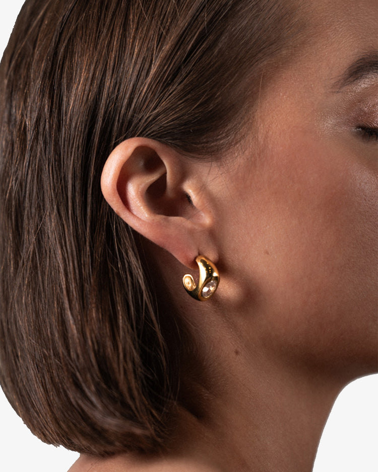 material:gold;