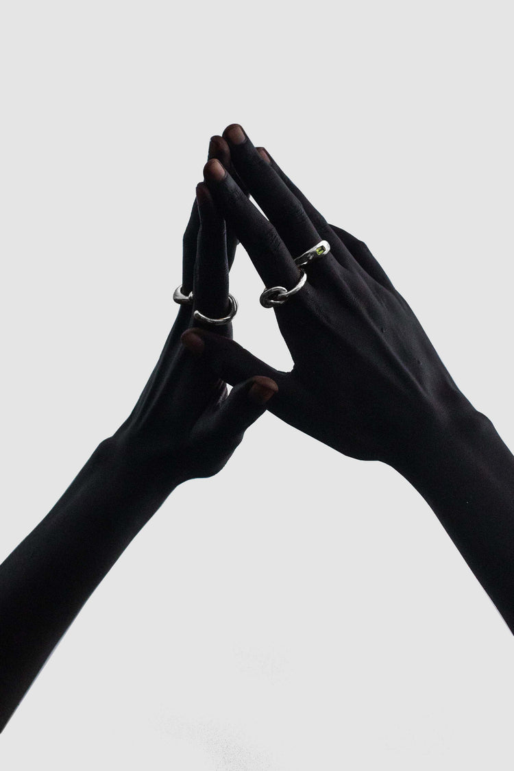 material:silver;