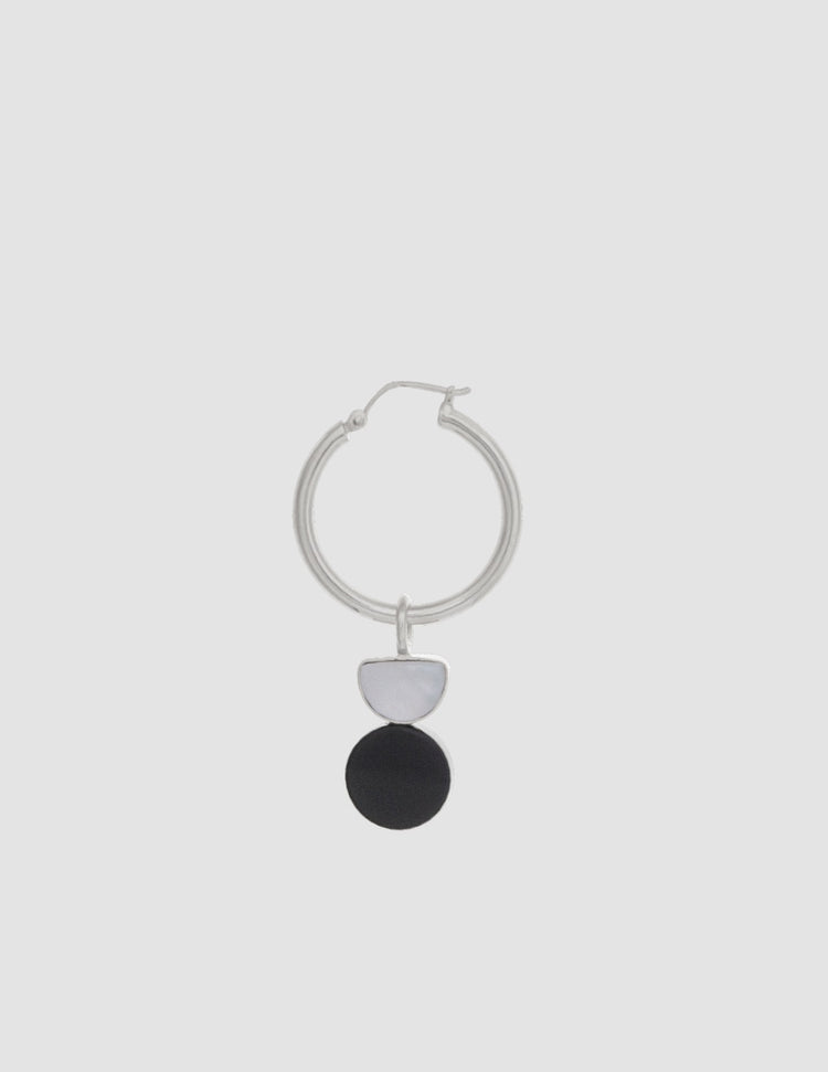 material:silver; add-on:hoops-3-click; add-on:black-moon-add-on;