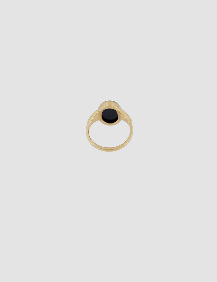 material:gold;