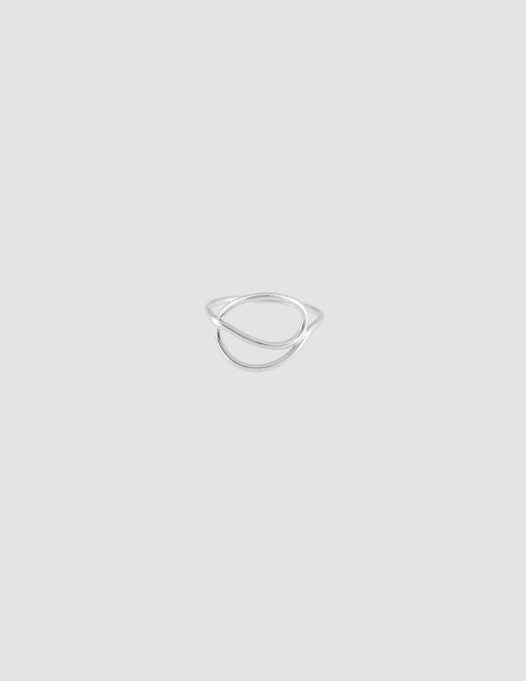 material:silver;