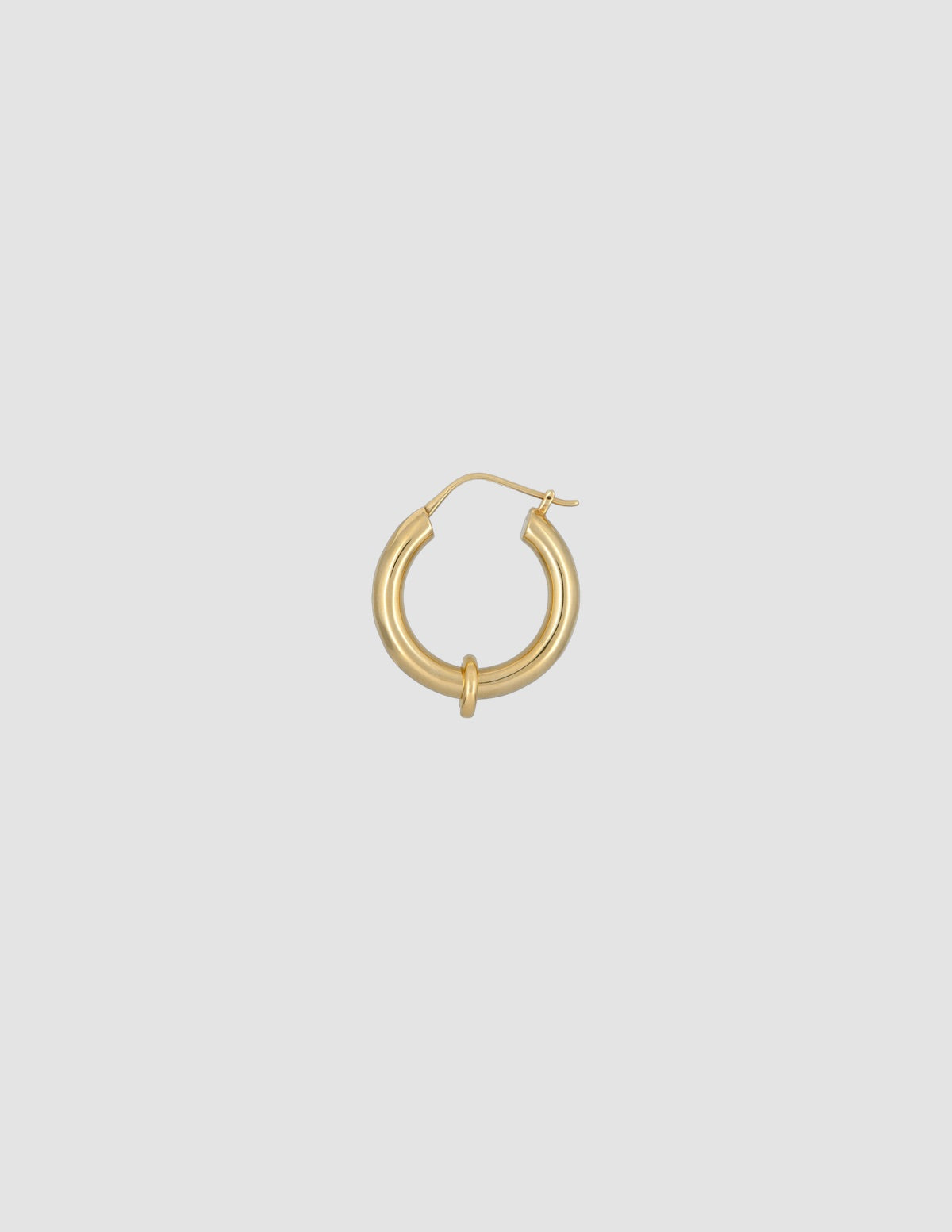 material:gold; add-on:big-hoops-click; add-on:curl-single-add-on;
