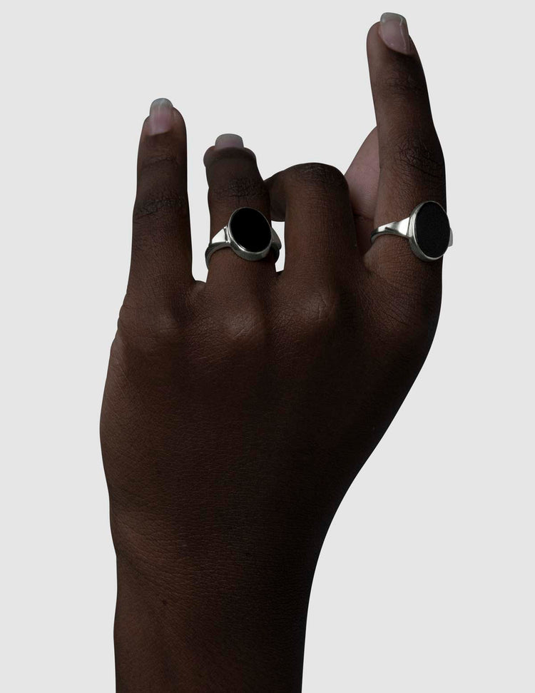 material:silver;