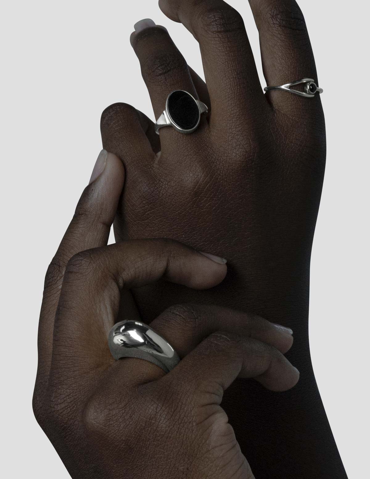 material:silver;