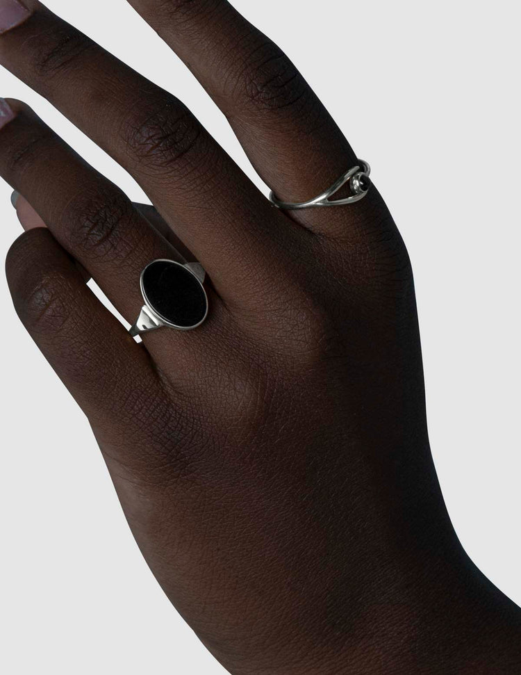 material:silver;