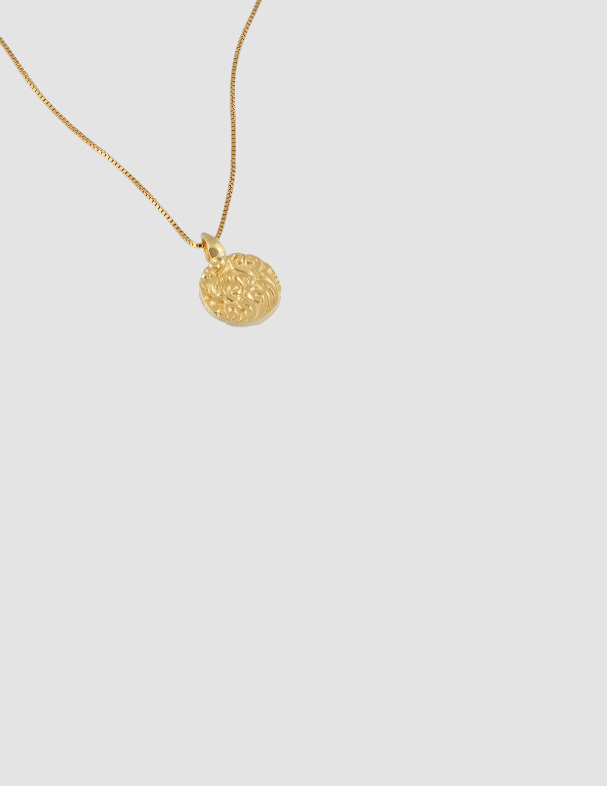 material:gold;