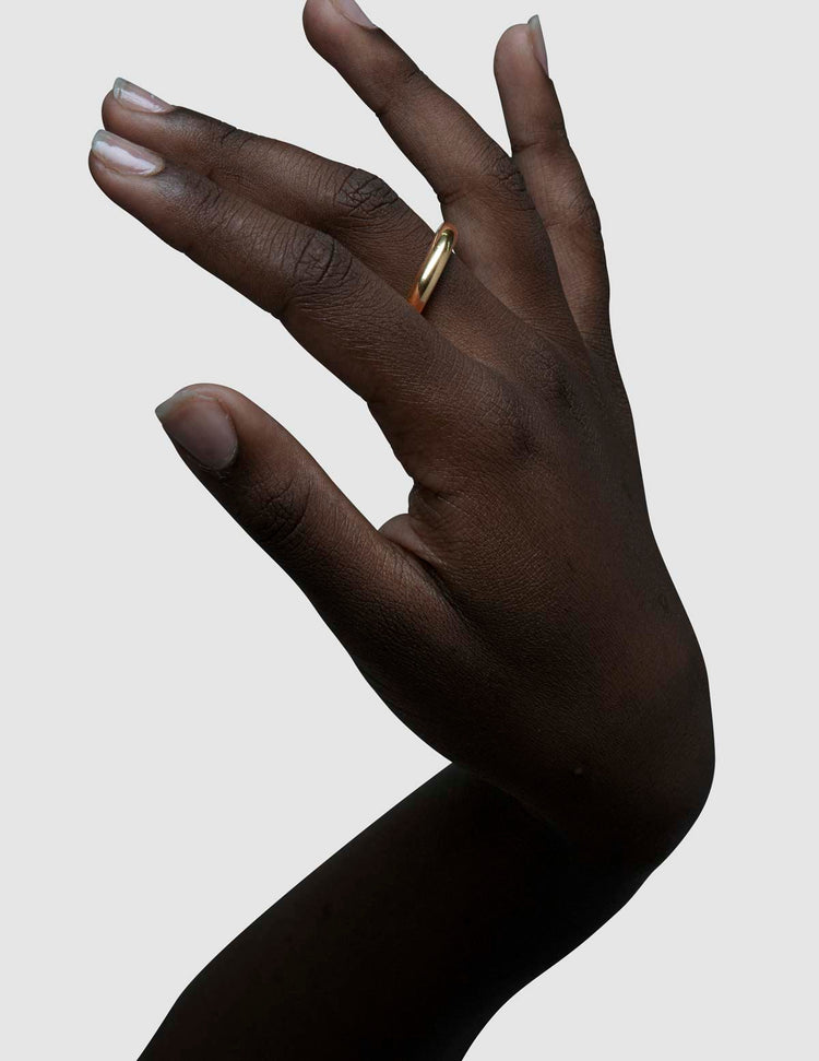 material:gold;