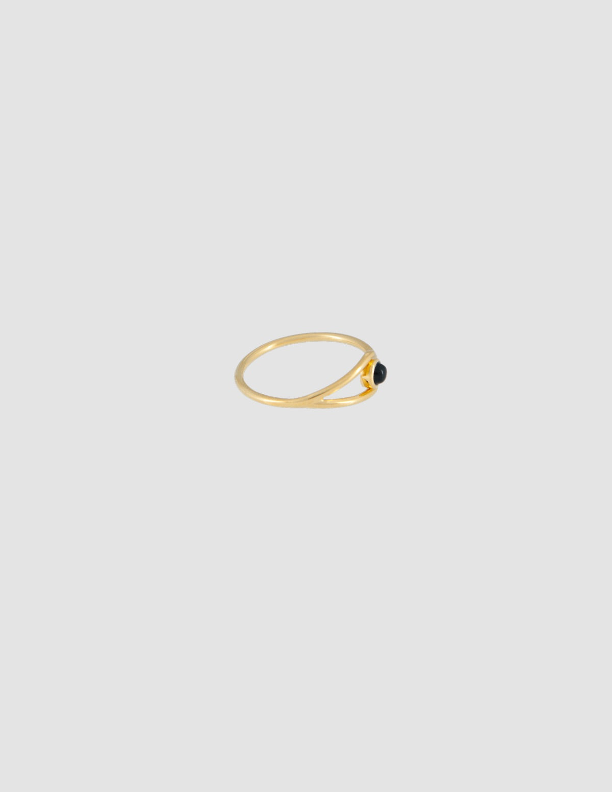 material:gold;