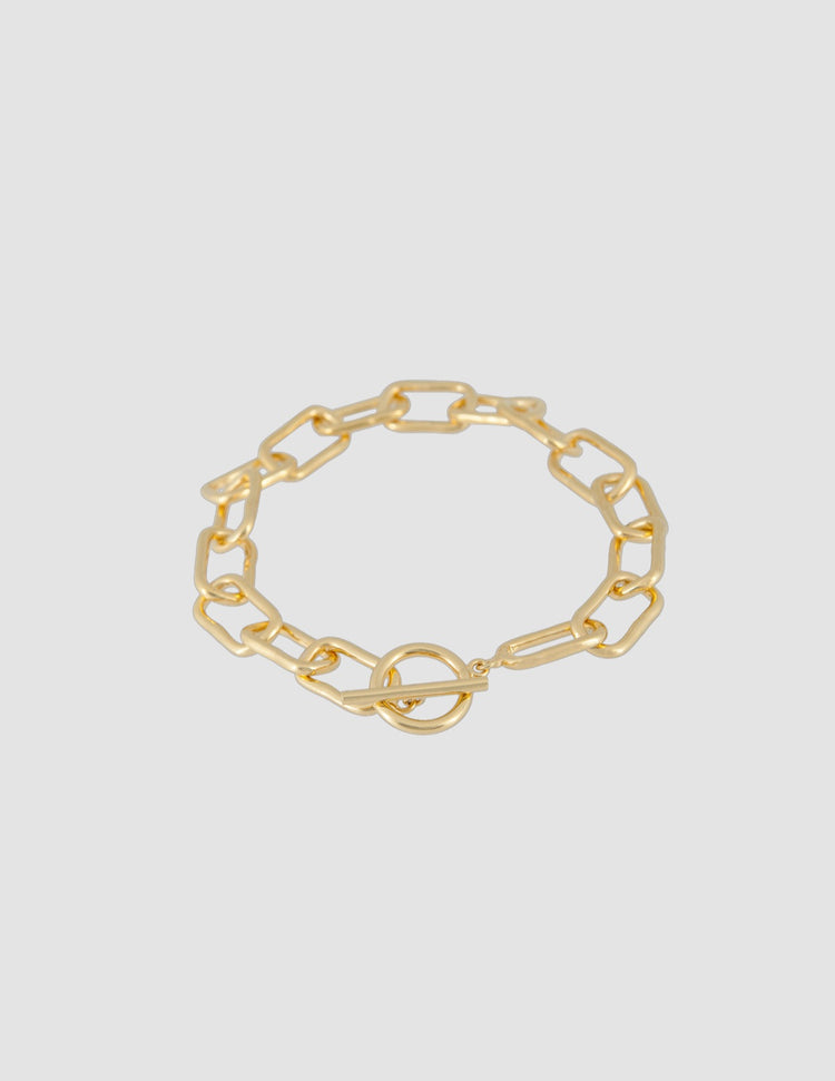 material:gold;