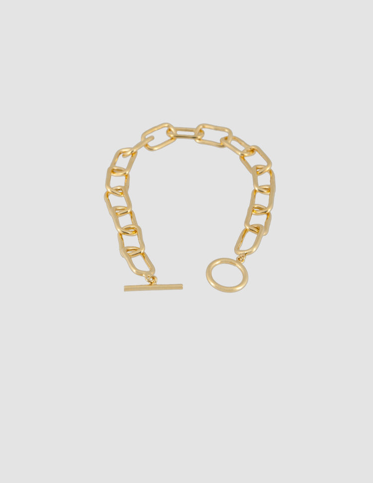 material:gold;