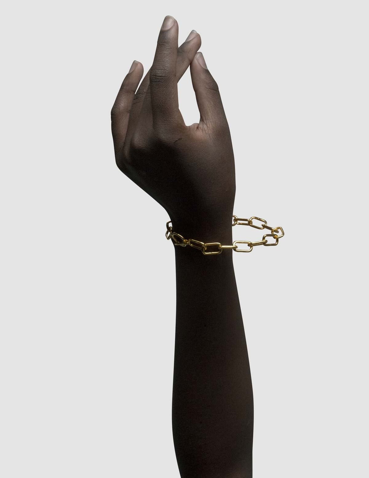 material:gold;