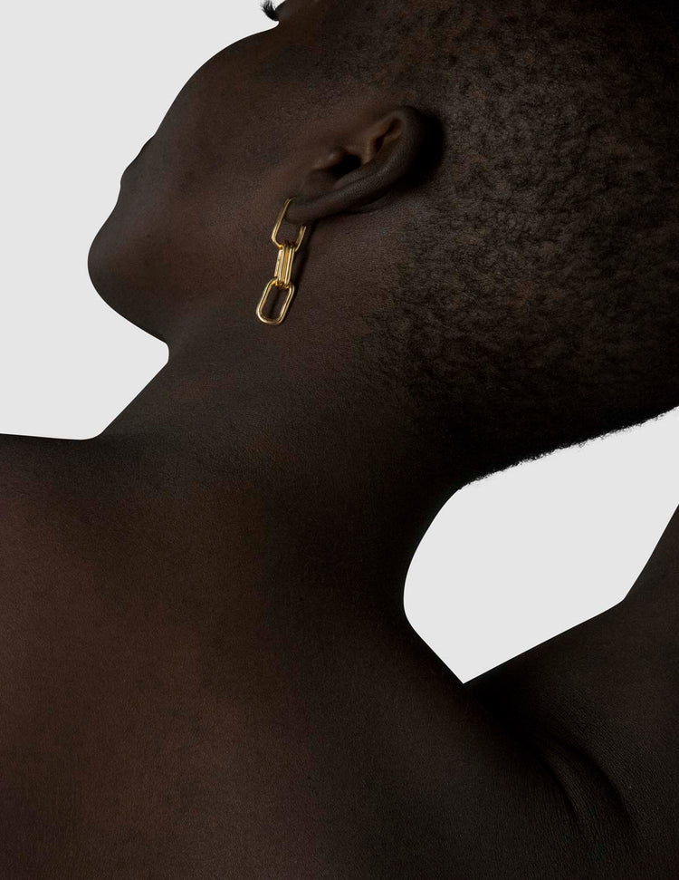 material:gold;