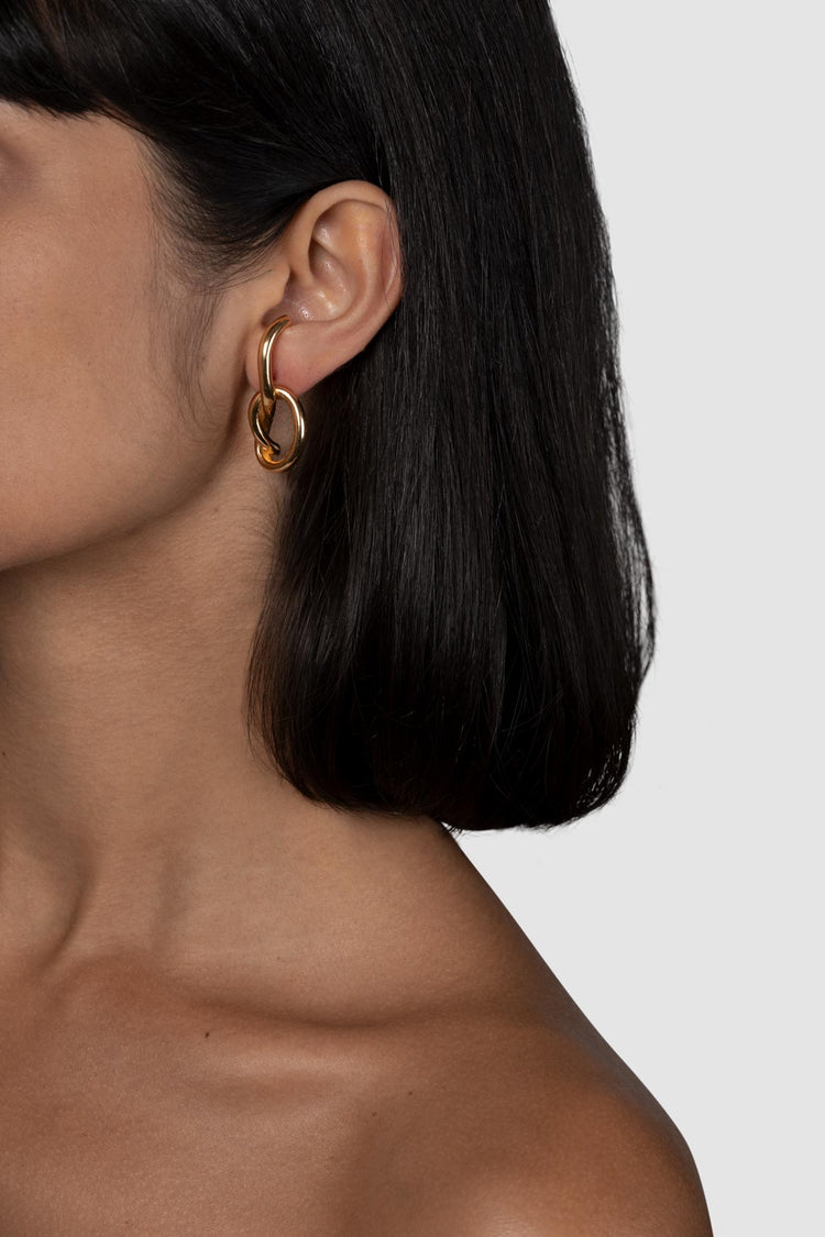 material:gold;