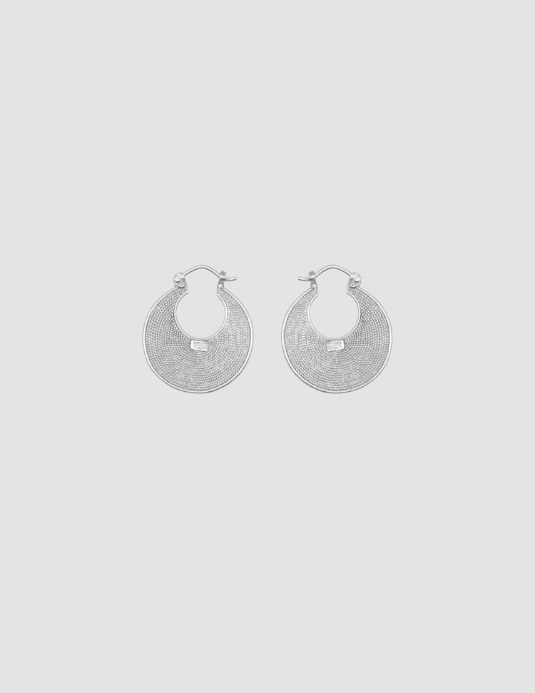material:silver;