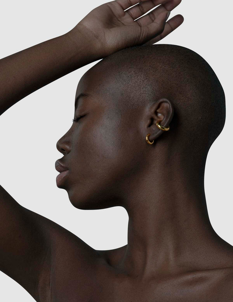 material:gold;
