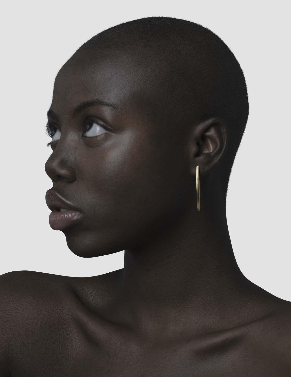 material:gold;