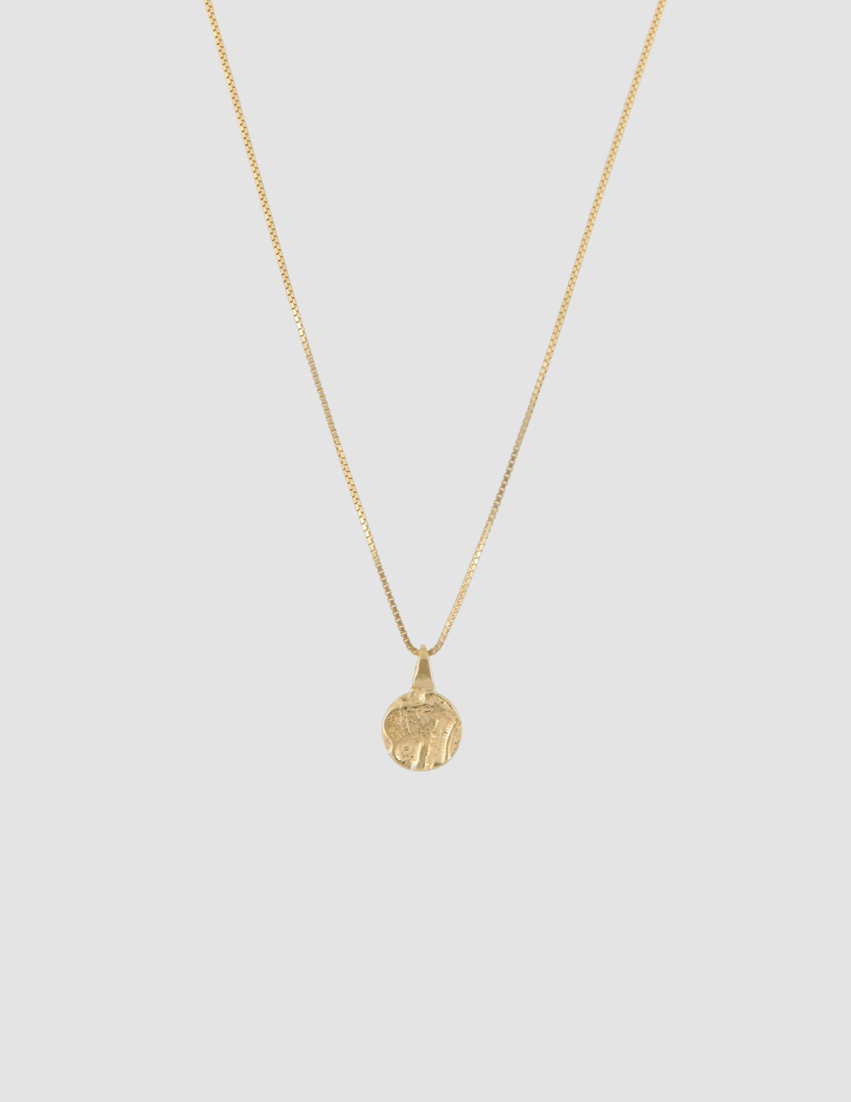 material:gold;