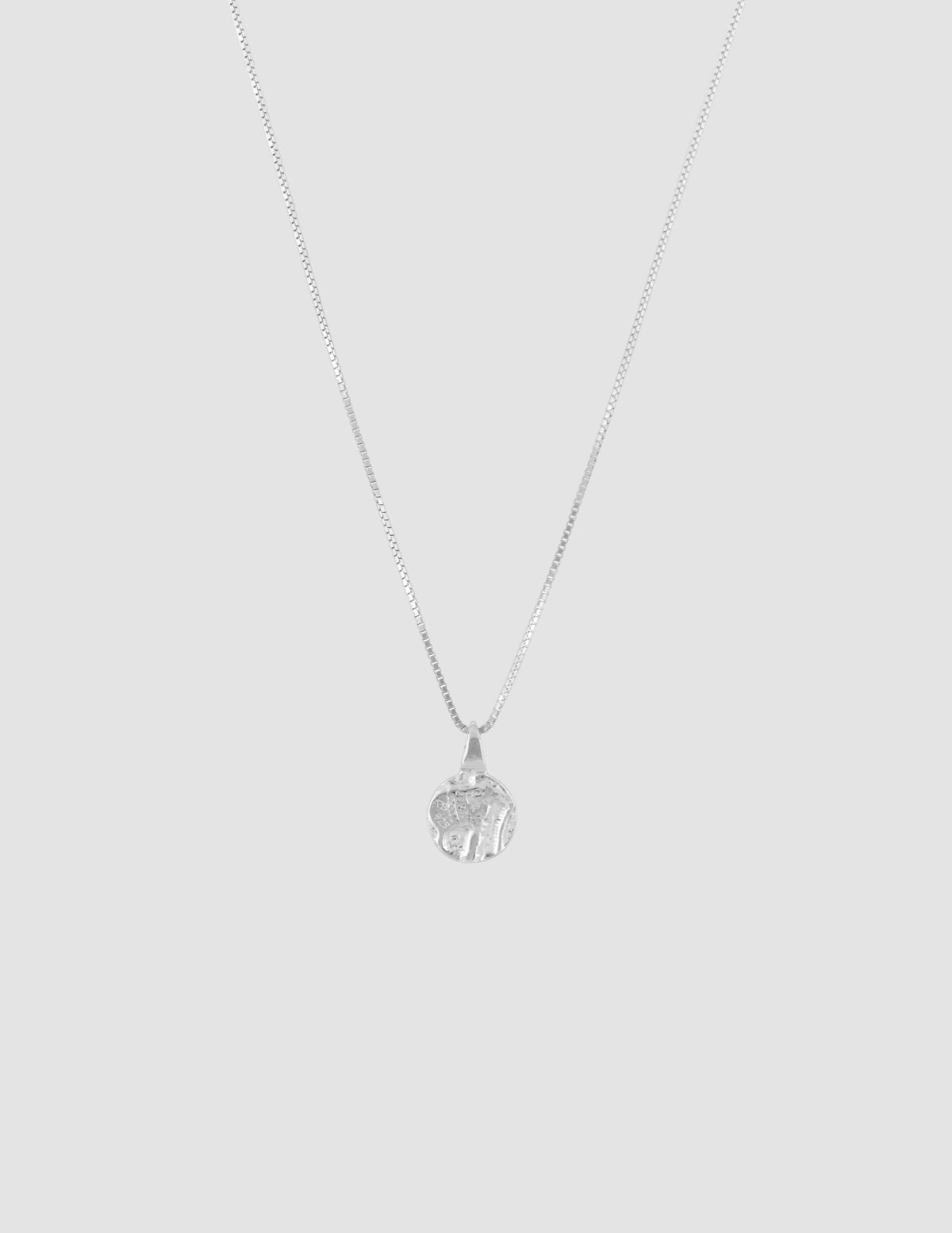 material:silver;