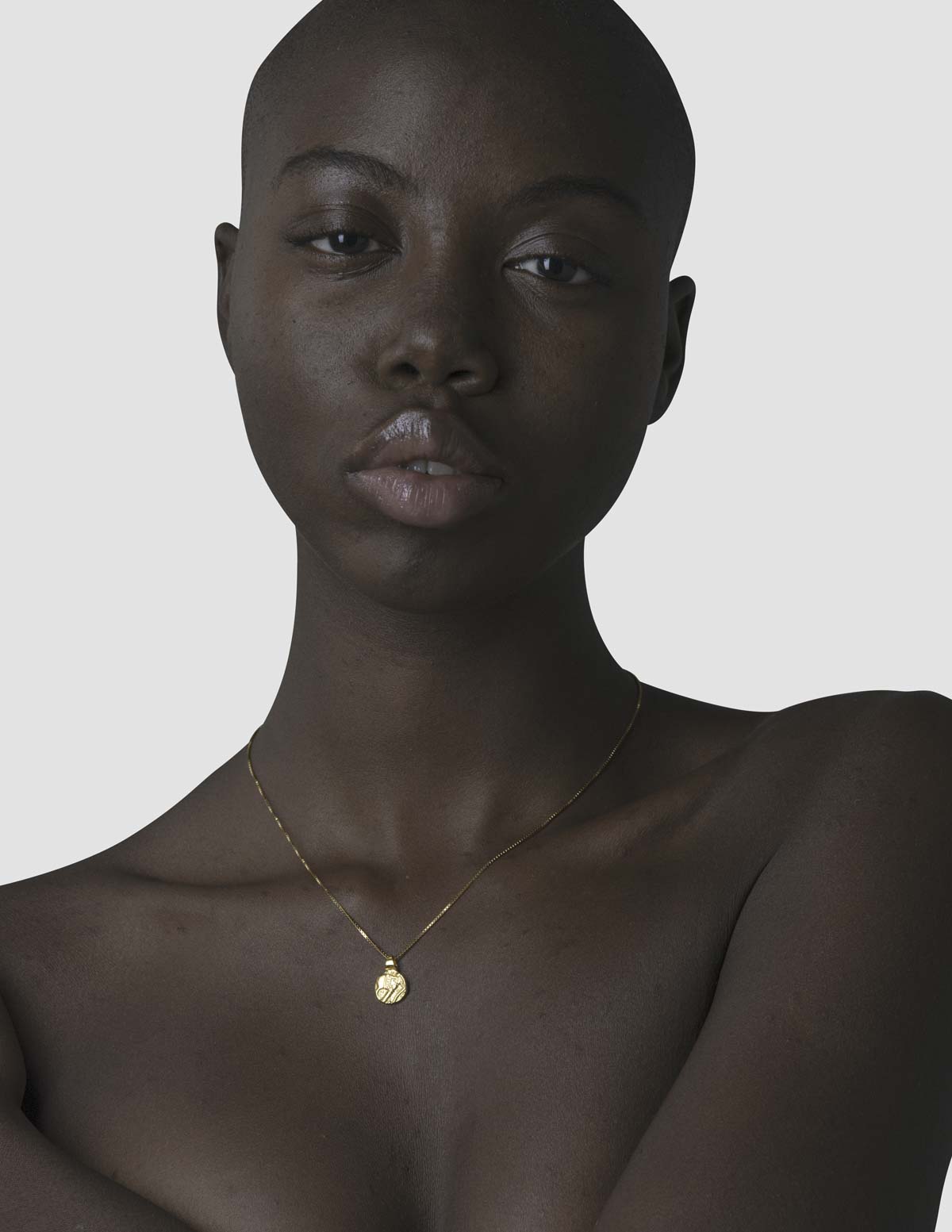material:gold;