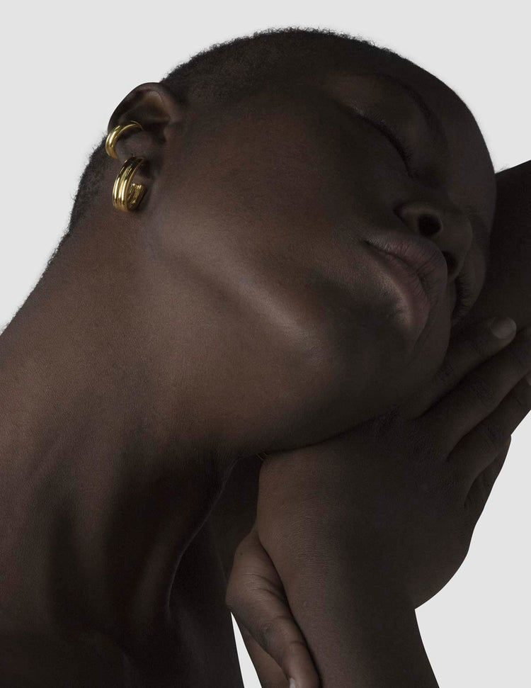 material:gold;