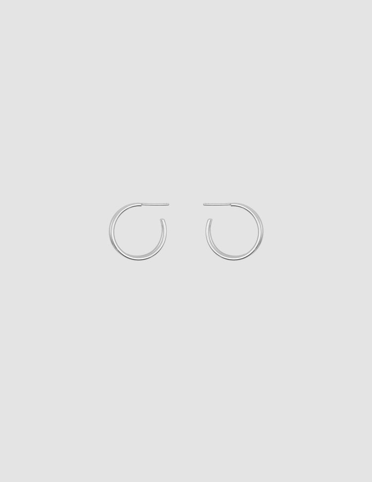 material:silver;